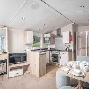 3 Bedroom Gold Caravan